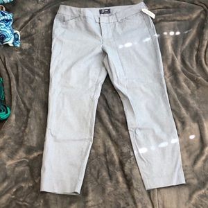 Old Navy Pixie Mid-rise Size 12 Regular